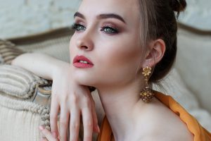Ile trwa zrobienie makijażu permanentnego brwi ? Kiedy brwi będą idealne ? Makijaż permanentny Legnica