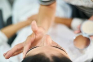 Greckie kosmetyki naturalne – odkryj ich właściwości i rodzaje