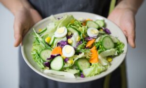 Dieta eliminacyjna: jak działa i dla kogo jest przeznaczona?